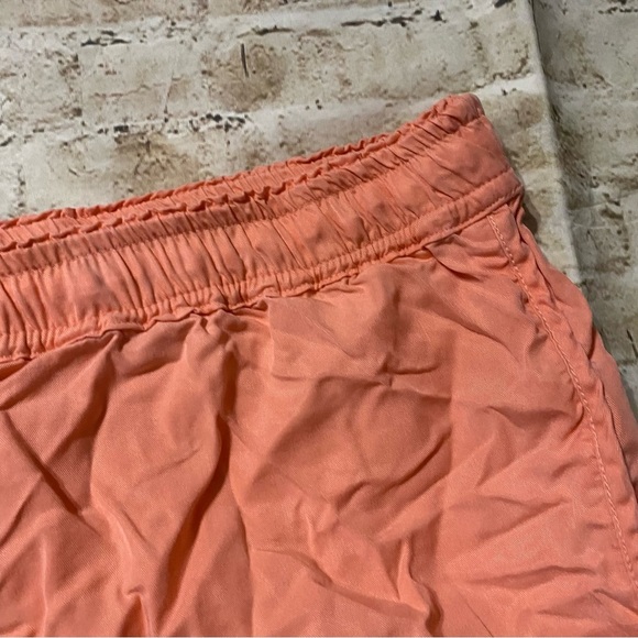 Crown & Ivy Peach Stretch Waist Lyocell Shorts - Picture 2 of 5